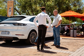 Cayenne Platinum Edition Extended Test Driving Event (1)