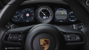 Салон Porsche 911 Turbo S, панель приладів