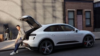 Електричний Porsche Macan №4