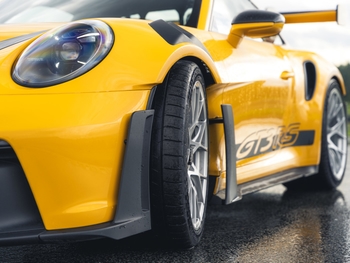 New wet tyre from Porsche and Michelin