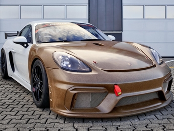 Porsche 718 Cayman GT4 RS Clubsport thrills racing customers worldwide