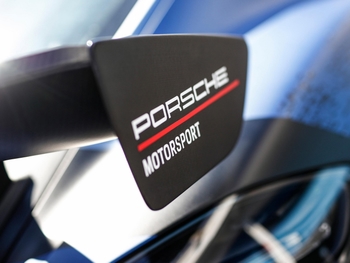 Porsche 718 Cayman GT4 RS Clubsport thrills racing customers worldwide