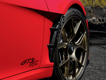 Lightweight cabriolet