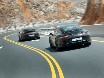 Development of the first 911 with hybrid drive completed successfully