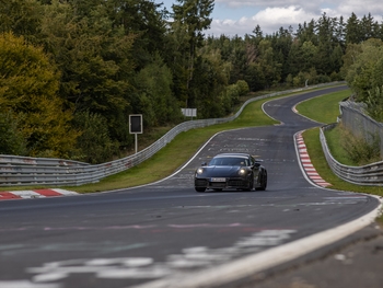 Development of the first 911 with hybrid drive completed successfully