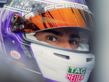 Porsche starts racing year at venue of historic success