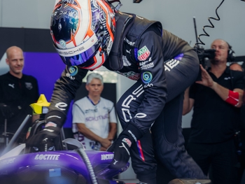 Porsche starts racing year at venue of historic success