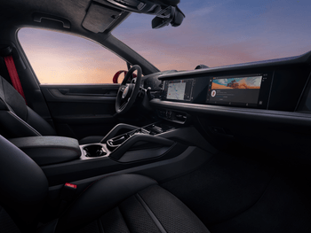 Precise and dynamic with a V8 engine: the new Cayenne GTS models