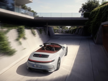 The most dynamic 911 Carrera S ever